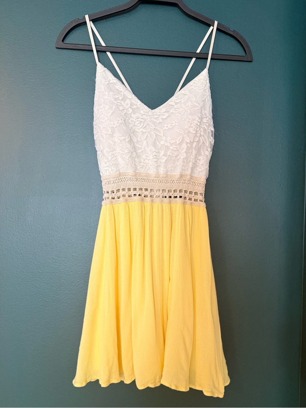 Windsor White Lace Bodice Yellow Skirt Spaghetti Strap Mini Dress